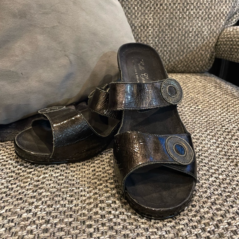 Helle Comfort Gray Metallic sandals “the spa shoe”